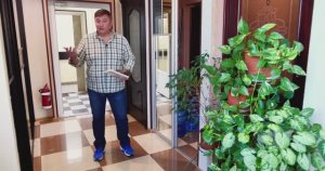 Зачем ехать в шоурум, если можно вызвать замерщика с образцами?