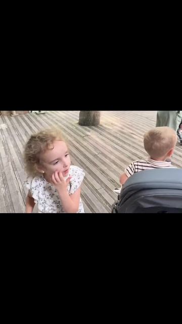 1000042793.mp4 смотреть онлайн