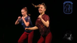 «В СОВРЕМЕННЫХ РИТМАХ», Ансамбль «Школьные годы». «IN MODERN RHYTHMS», Ensemble «School Years».