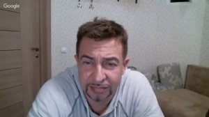 145. Жена считает, что мышцы качают для привлечения девушек и видит в этом угрозу