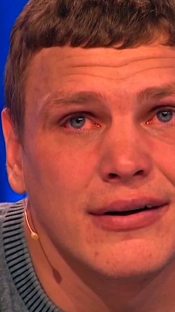 До слёз...Владимир Маркелов - достойный внук бабушки, которая всегда хотела, чтобы он был чемпионом! смотреть онлайн