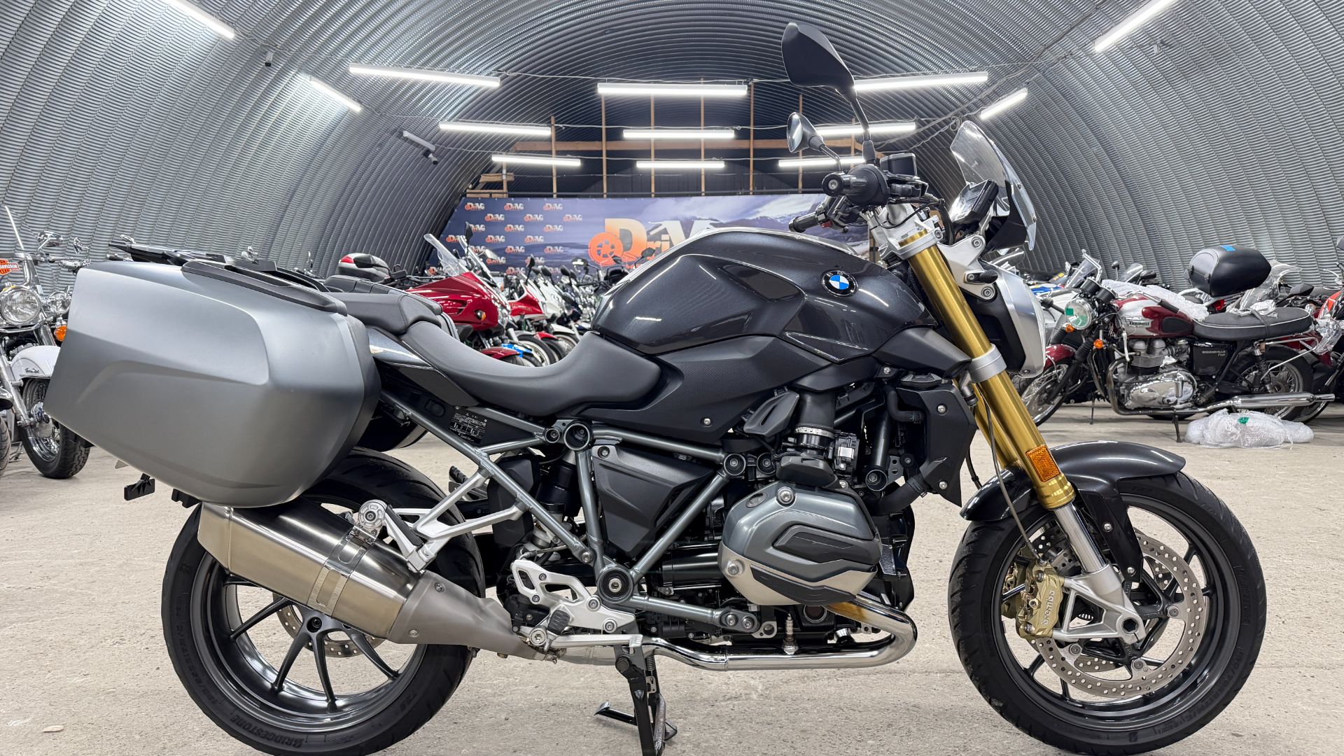 Обзор BMW R 1200 R |В НАЛИЧИИ| смотреть онлайн