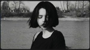 Ella Rey -  Bitter Cold // Darkwave, Post Punk