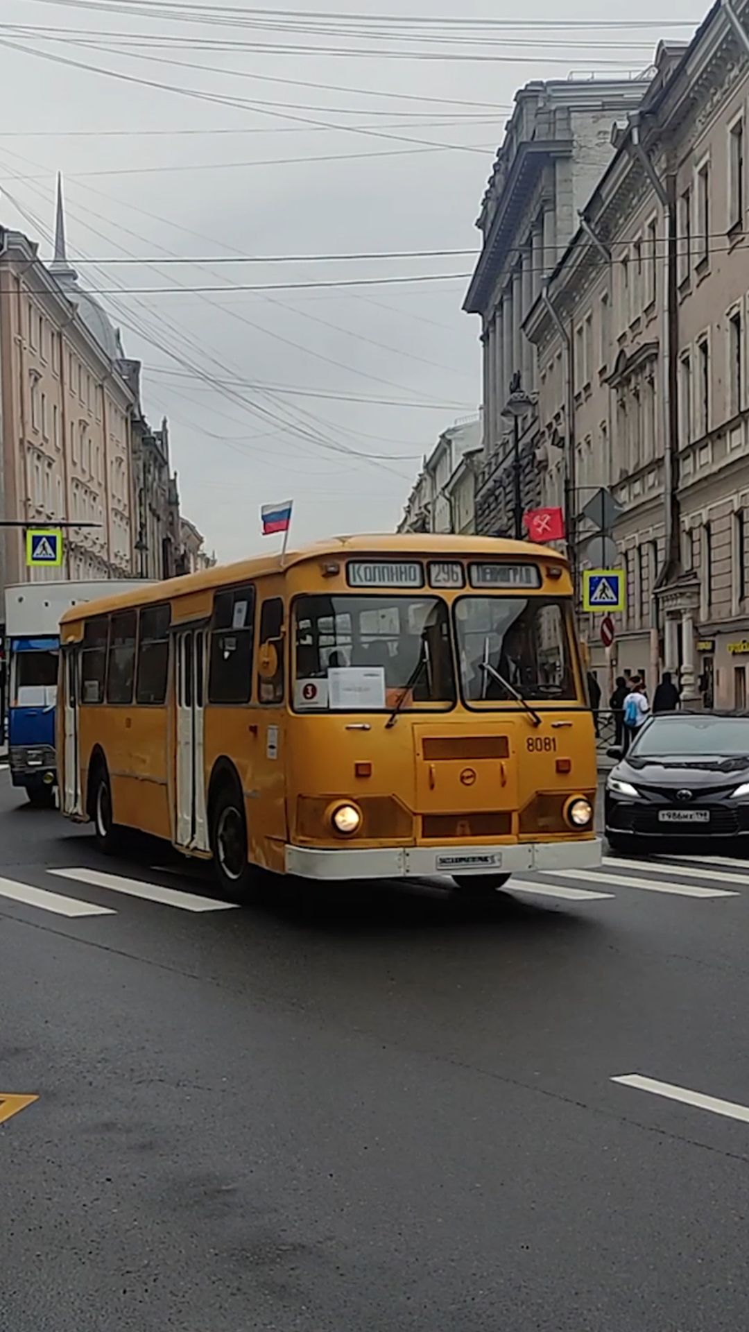 Ретро автобусы СПб #Shorts смотреть онлайн