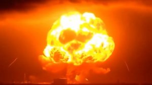 Тяжелая ракета-носитель New Glenn эпично взорвалась на испытаниях во Флориде