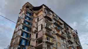 Подъезд рухнул, лифт остался