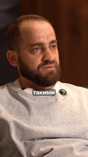 Только этот шанс из 90-х помог выжить в чужой стране без языка