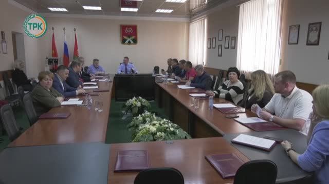 Городские депутаты обсудили важные законопроекты смотреть онлайн