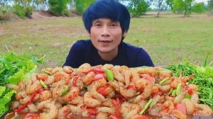 #МУКБАНГ 🍤 Свежие креветки с перцем чили и свежими овощами! 🥬 ЕДА НА КАМЕРУ ОБЖОР ОБЕД АСМР