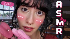 АСМР/ASMR РОЛЕПЛЕЙ ДЕВУШКА, КОТОРАЯ СИДИТ ПОЗАДИ ТЕБЯ, ПРОКАЛЫВАЕТ ТЕБЕ ПИРСИНГ НА УРОКЕ 👅