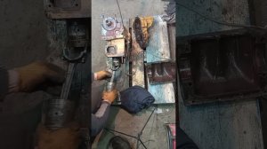 3-часть Началась разборка пускового двигателя Пд-23 с трактора Т-130