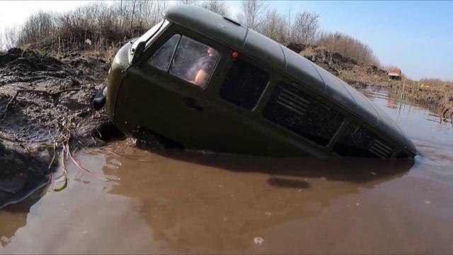 Буханка против Газели 4х4 . RC OFFroad