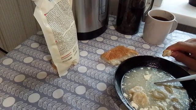 МУКБАНГ пельмени с майонезом и чай с финиками смотреть онлайн