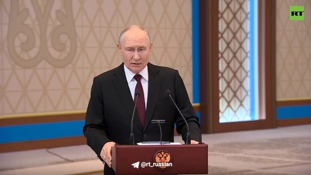 Владимир Путин отвечает на вопросы журналистов по итогам визита в Казахстан
