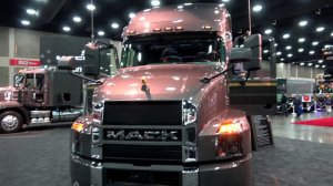 Дальнобой. США. Обзор_ 2018 MACK ANTHEM Седельный тягач
