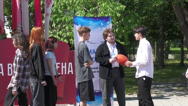 «Маяк 30» МАОУ СОШ №30 | «Помним и чтим» (фрагмент)