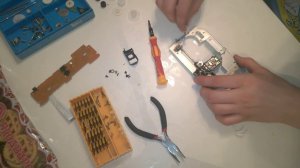 Разбор DVD привода для дальнейших поделок DIY, находка золота.