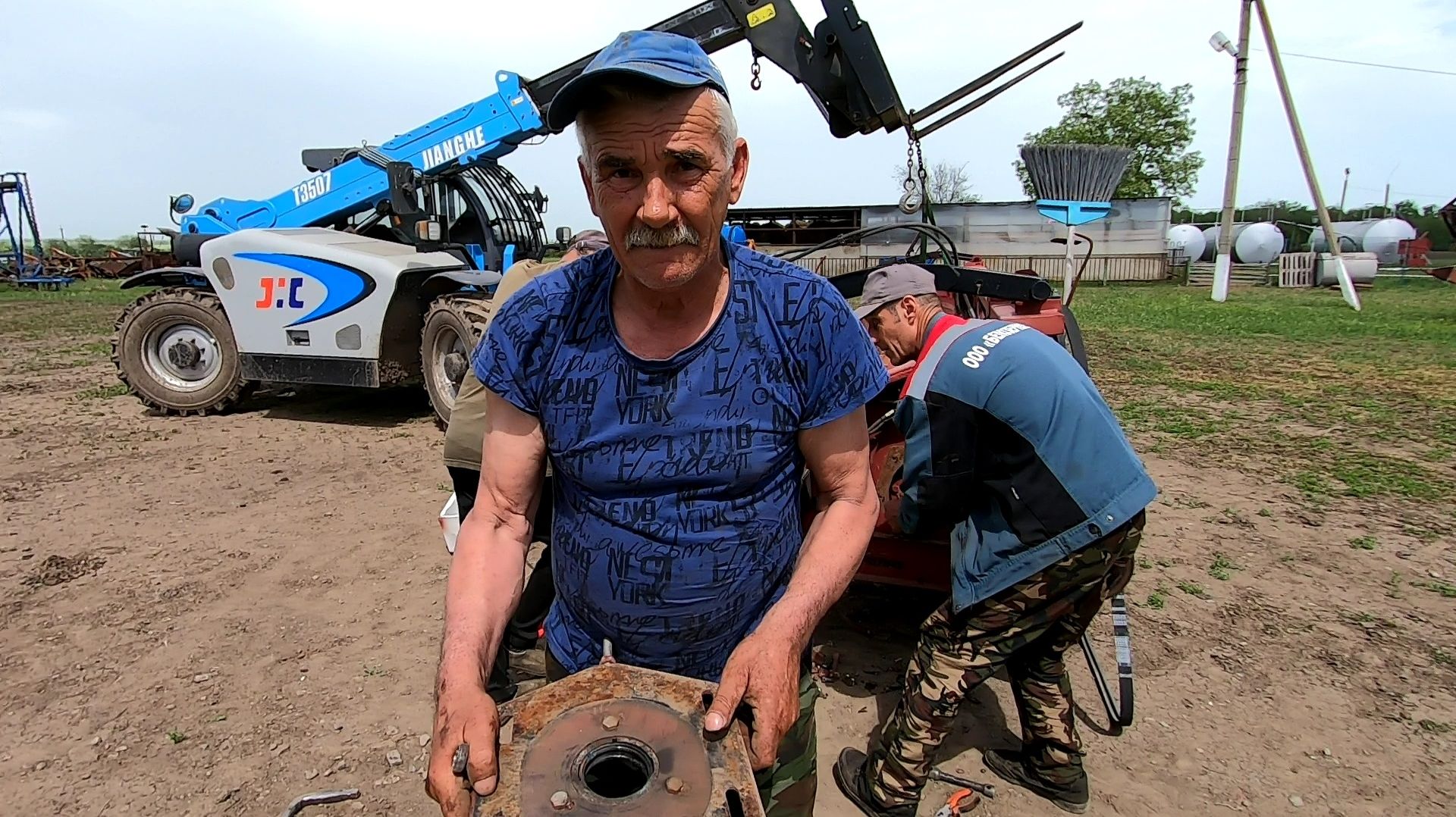 Сегодня на помощь Степанычу направлены все силы! смотреть онлайн