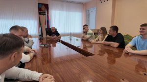 Глава Котовска Алексей Плахотников встретился с командой КВН «Чёрное и Белое»