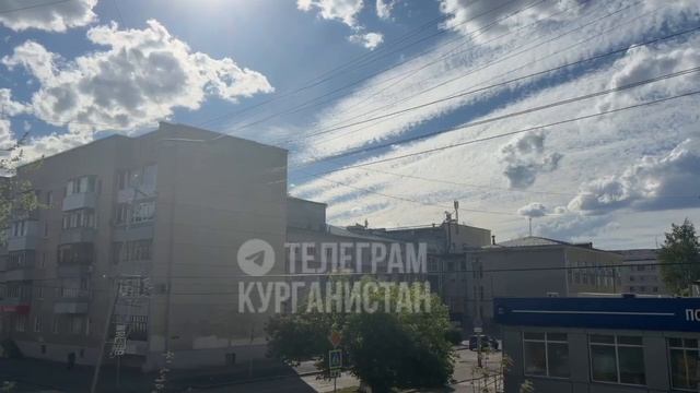Режим «Ракетная опасность» введен в Курганской области — в городе звучат сирены.
