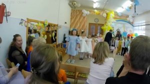 У нашей внучки Даши выпускной в детском саду. Дальше школа.