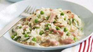 Ризотто с сыром и ветчиной
