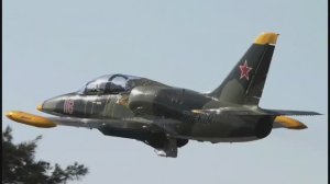 Инструктор мой - пилот крутой