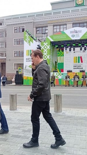 Сергей Безруков