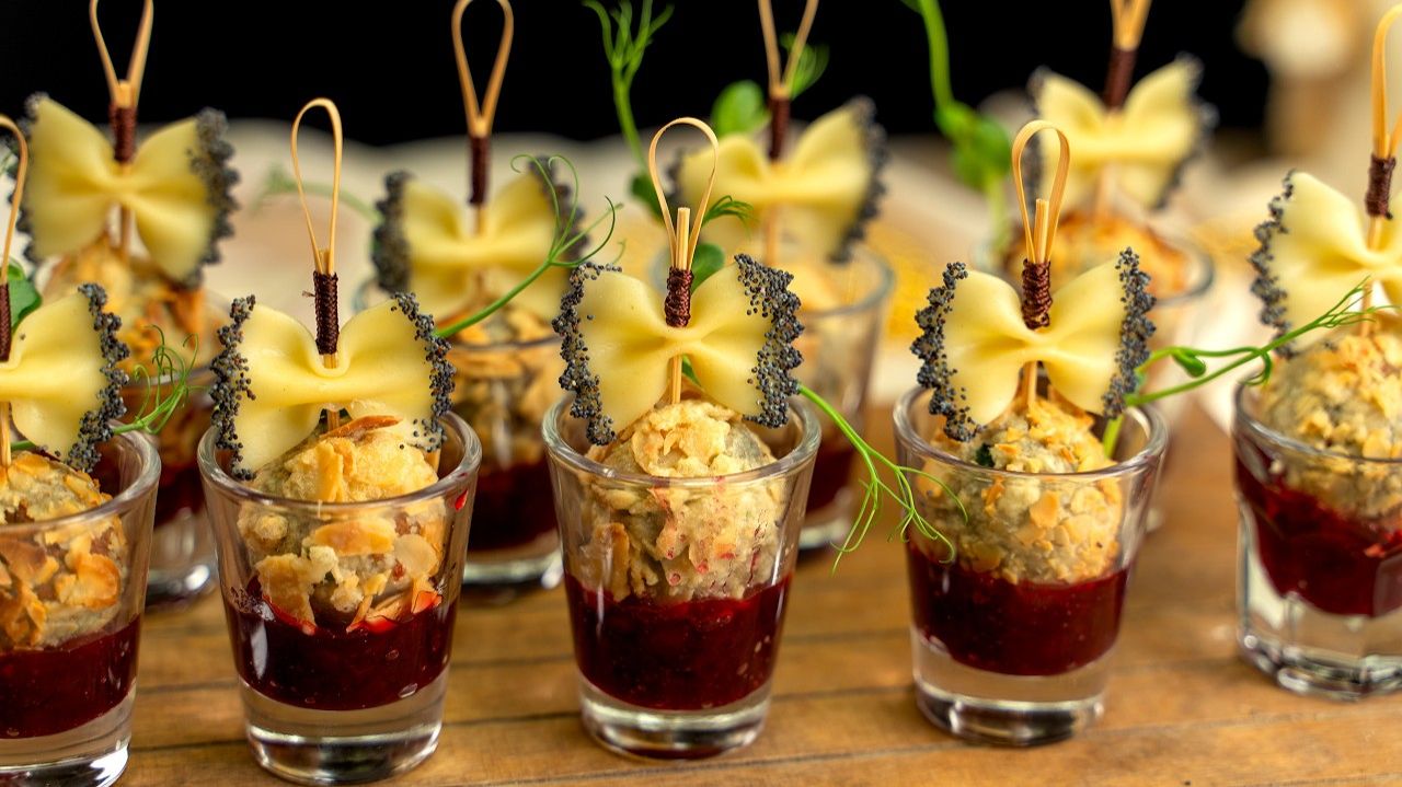 Грибное ассорти: элегантные, хрустящие и вкусные рецепты закусок, которые удобно есть руками.