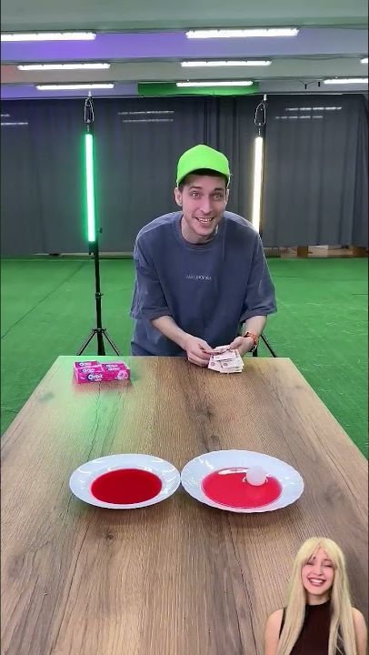 ПОПАДИ МЯЧОМ В НУЖНУЮ ТАРЕЛКУ🥎😄