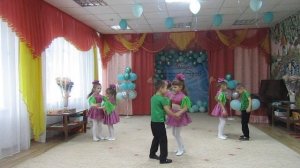 Танец «Улыбнись»