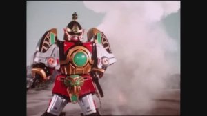 Power Rangers Mighty Morphin и Thunder Zords отправили тыкву туда где ей самое место.