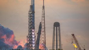 Ракета New Glenn взорвалась во время испытаний на стартовой площадке