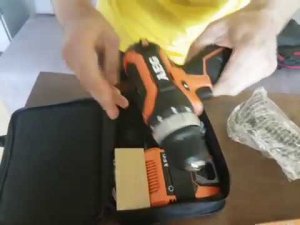 Аккумуляторная дрель AEG Compact BS 12C2 LI-152B