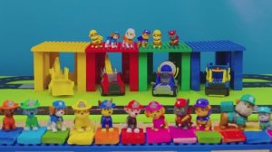 Игрушки и машинки Щенячьего патруля чинят мост! 🐾🏗️ Мультфильм для детей