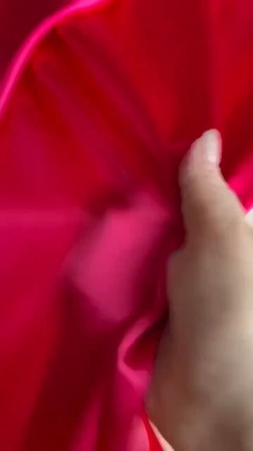 Натуральный атласный шёлк шикарного цвета фуксии от La Perla, Италия смотреть онлайн