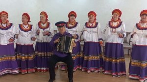 За селом садилось солнце, авторская песня Владимира Столярова, исполняет ансамбль народной песни Ист