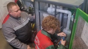 Новая полезная разработка нефтяников – пылесос «Циклон-PRO» на АЗС // Техника и технологии-24