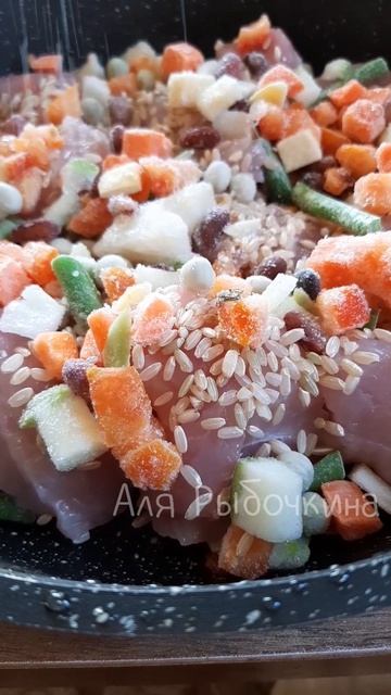Здоровье на тарелке: индейка с булгуром и овощами — рецепт, который стоит взять на заметку после 45