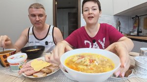 Мукбанг Вовану не понравилась моя СТРЯПНЯ, назвал меня ЖИРКОЙ и хочет уйти к МОЛОДУХЕ! Семейный обед