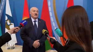«Ты — аксакал, начинай шевелиться» — Лукашенко рассказал о своем телефонном разговоре с Макроном