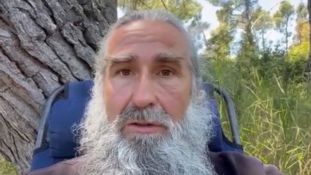 Надо ли стремиться видеть в людях святых?