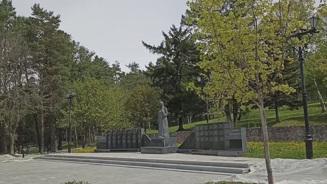 Это сердце меня растрогало до слёз. Обеденная прогулка 28 мая.mp4