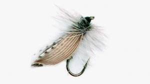 Распаковка посылки с мушкой PFG Hemingway Caddis