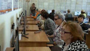 Севастопольские пенсионеры соревновались в компьютерном многоборье