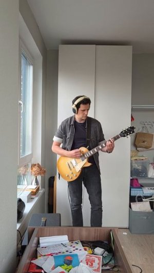 Lenny Kravitz Fly away cover)