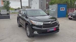 TOYOTA Highlander