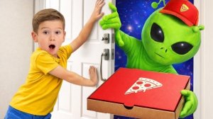 Майк и Лея получают долларовый сюрприз - Детские истории