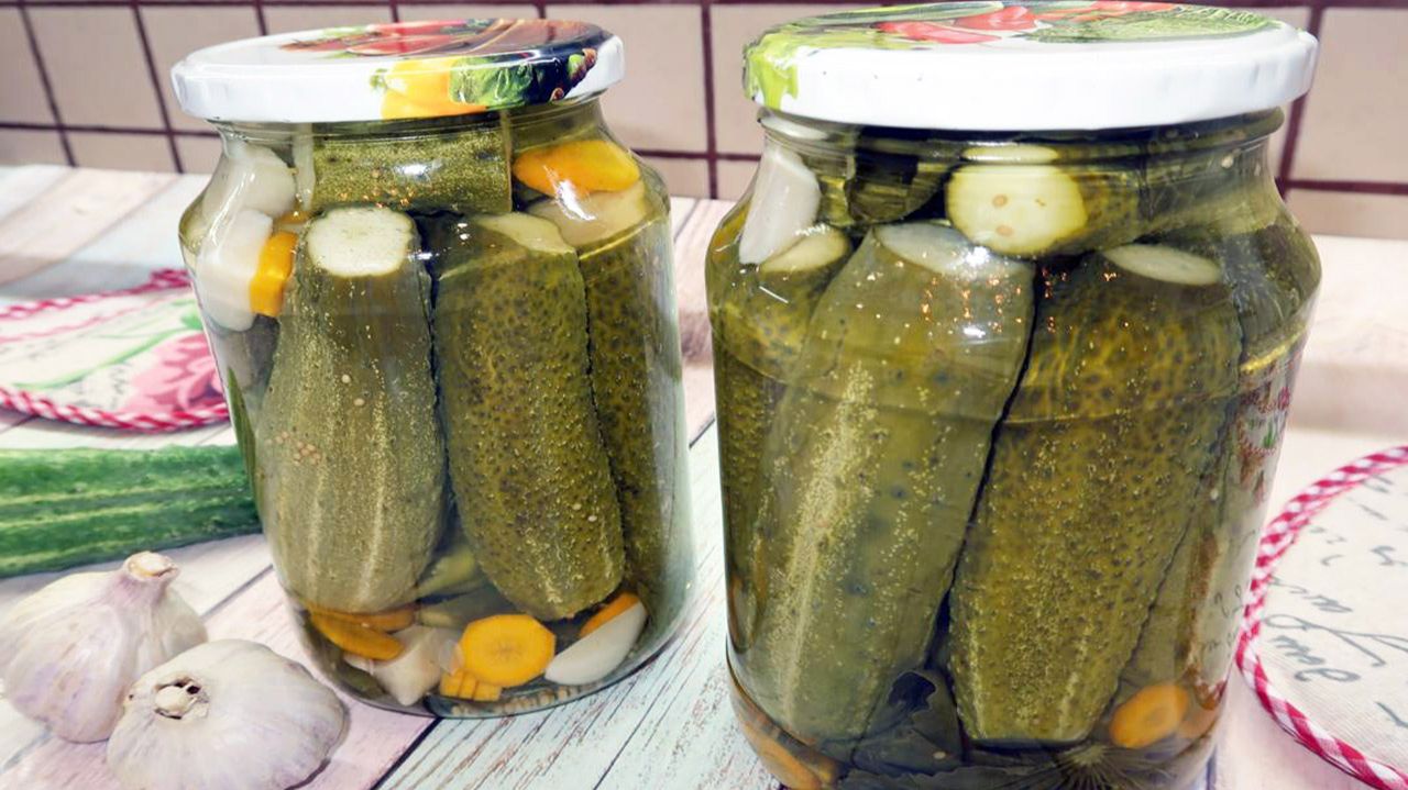 Маринованные огурцы по-польски вкусные и хрустящие смотреть онлайн