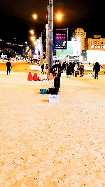 Музыкант в Купчино, Санкт-Петербург. #travel,music